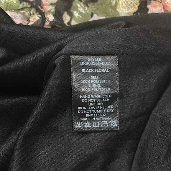 All in Favor | NWT Floral Long Sleeve Mini Dress - Picture 7 of 7